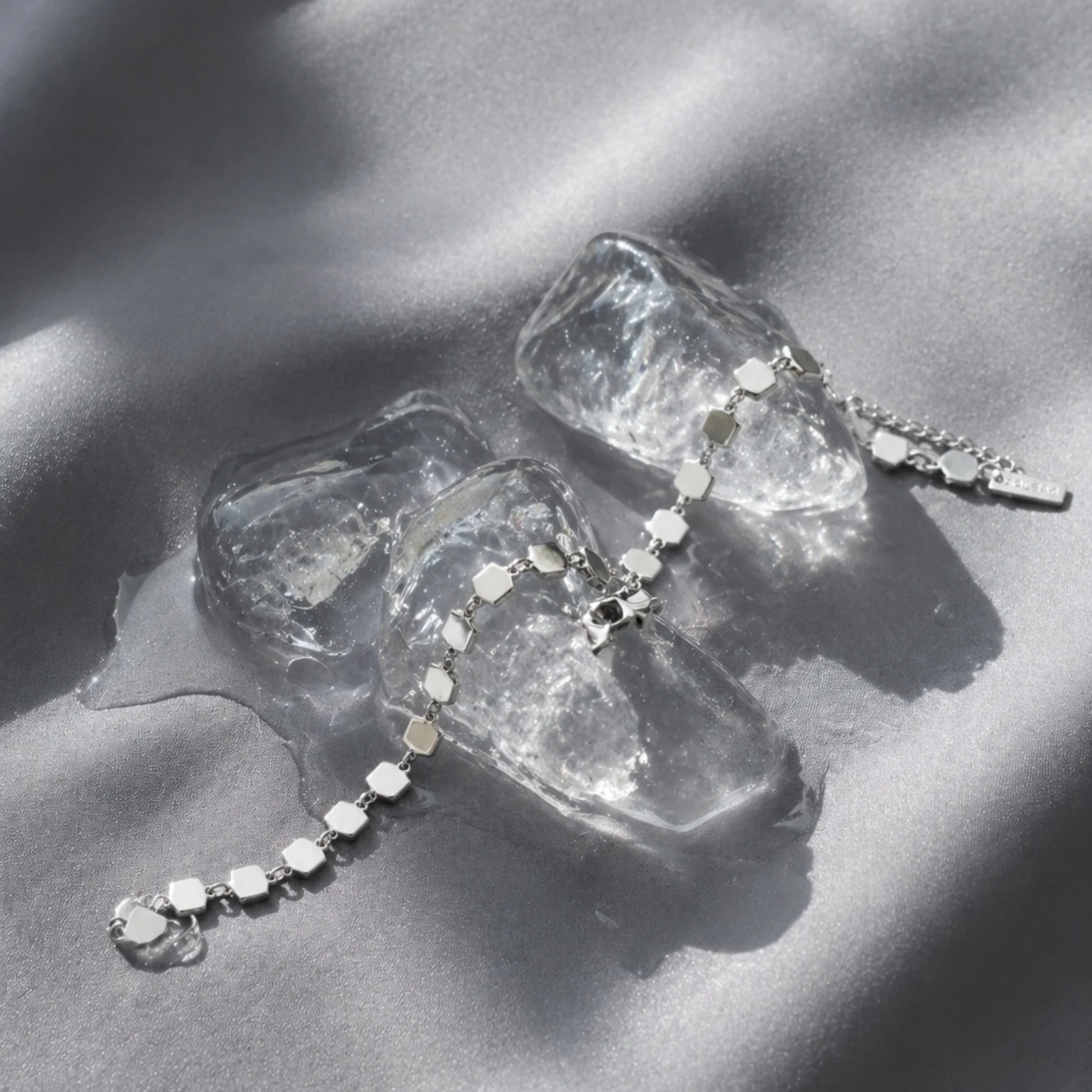 Ilios Bracelet - Image 9