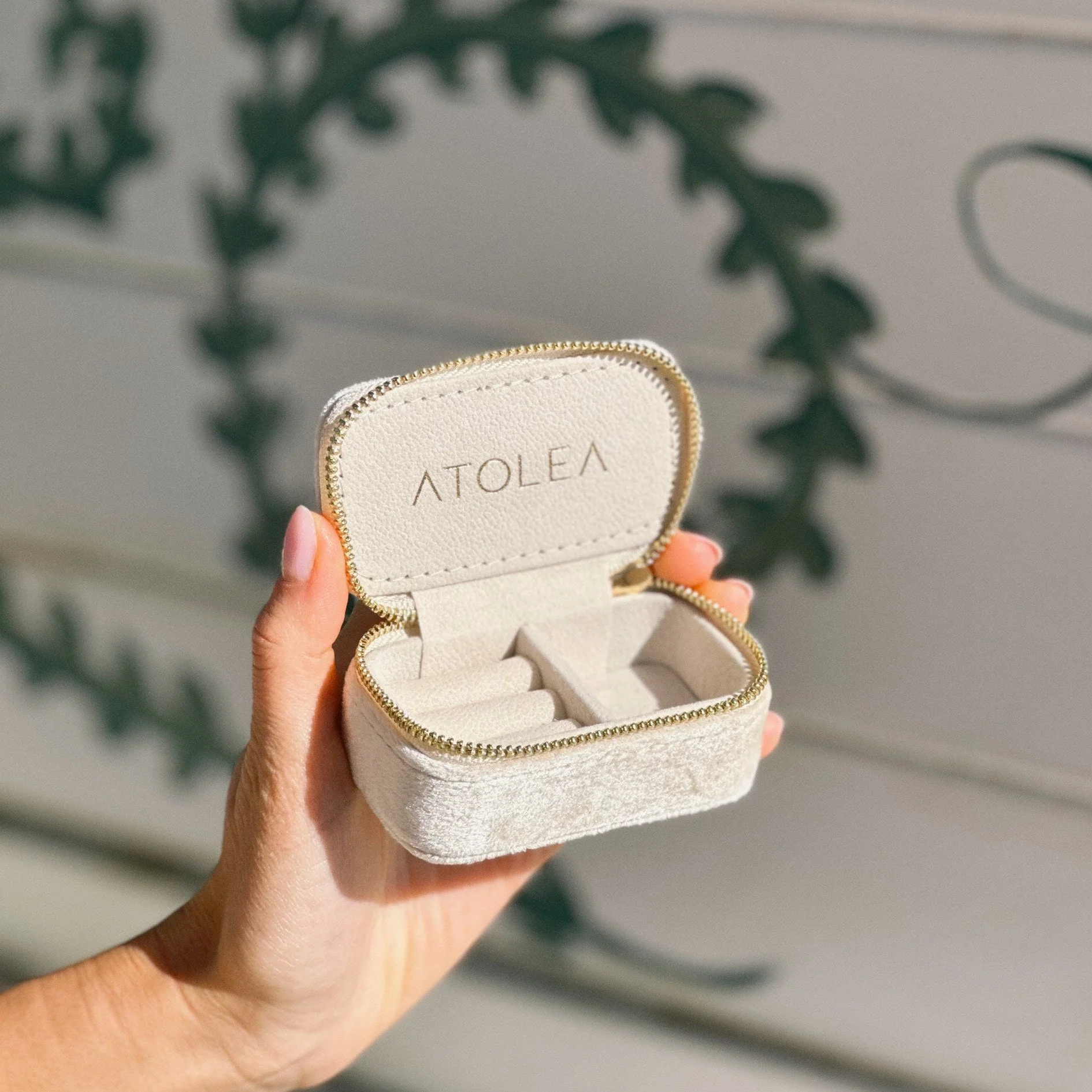 Mini Velvet Jewelry Box - Image 2