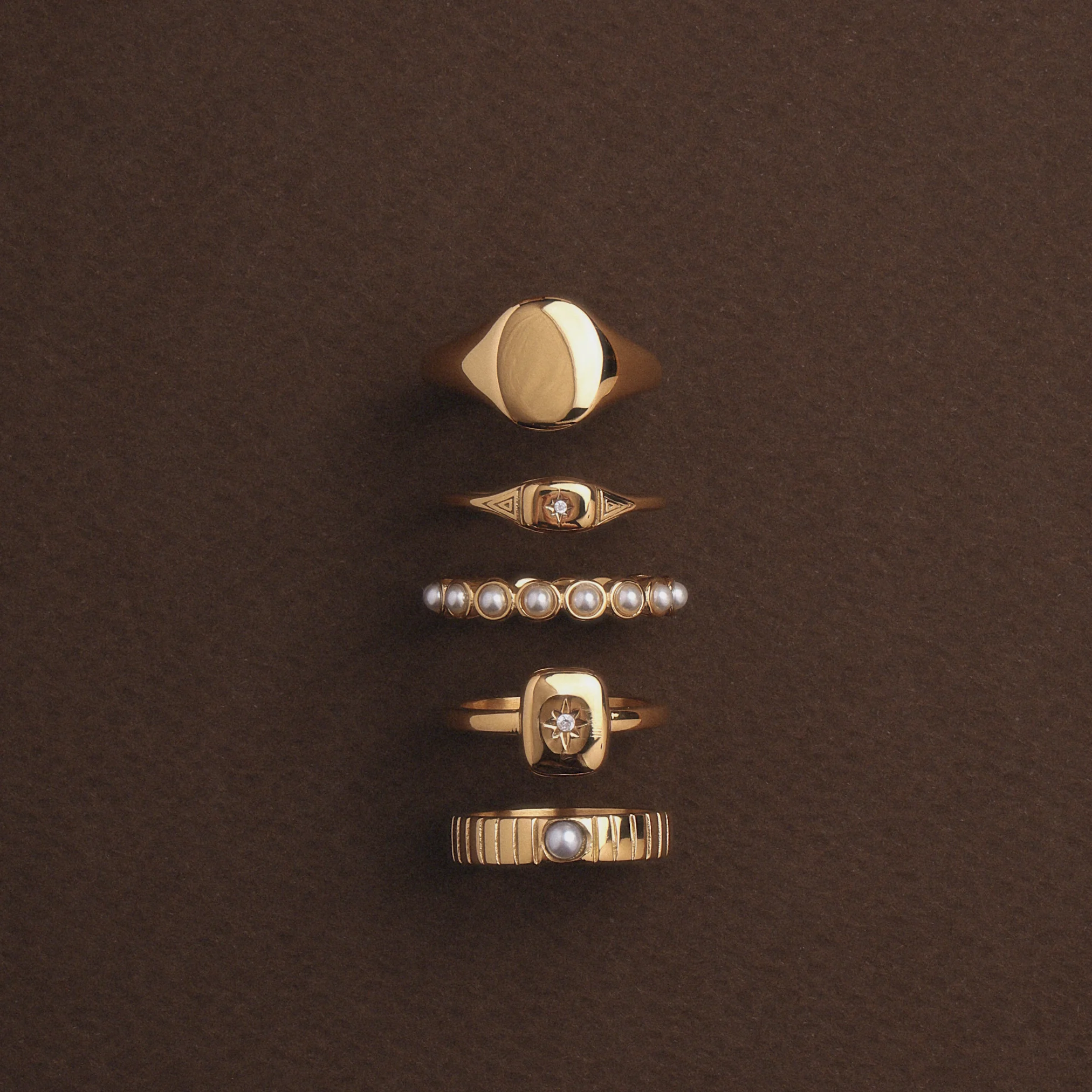 Oval Signet Ring - Image 10