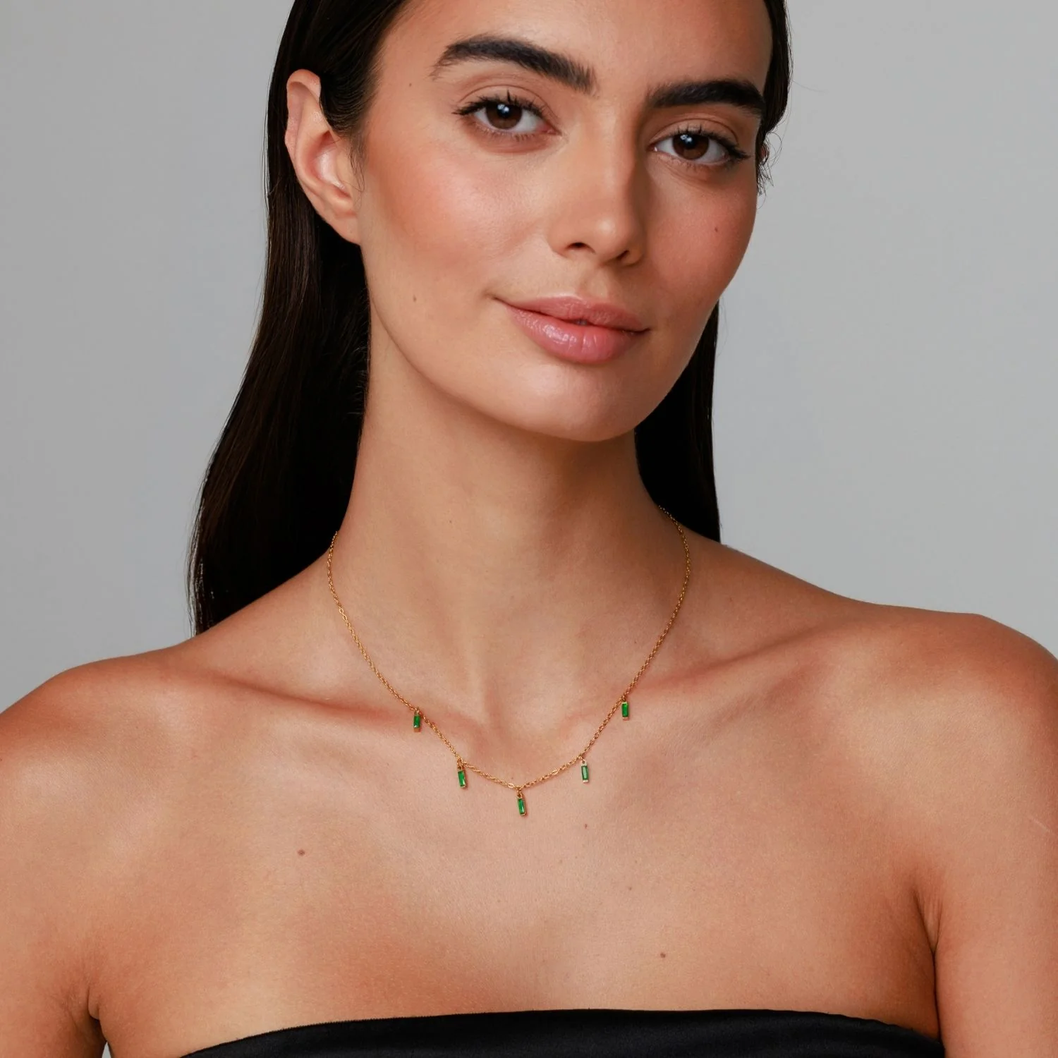 Rain of Emeralds Choker - Image 3